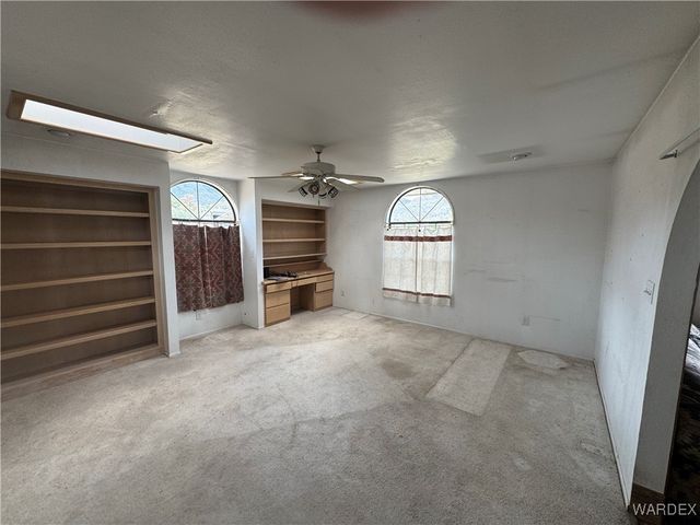 9000 N Vock Canyon Lane, Kingman, AZ 86409