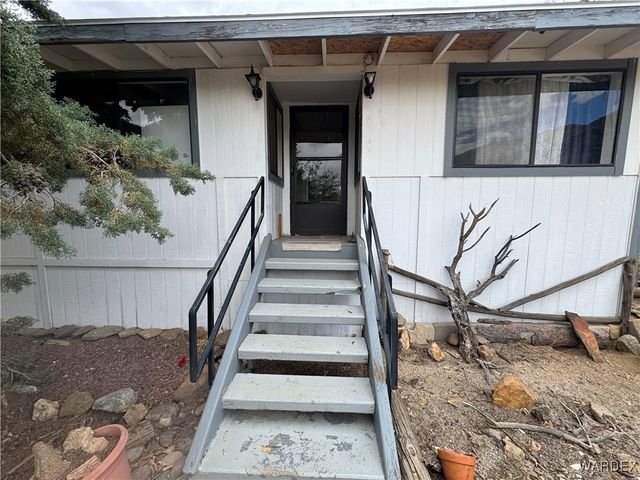 9000 N Vock Canyon Lane, Kingman, AZ 86409