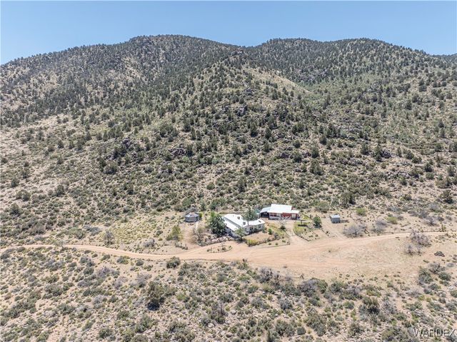9000 N Vock Canyon Lane, Kingman, AZ 86409