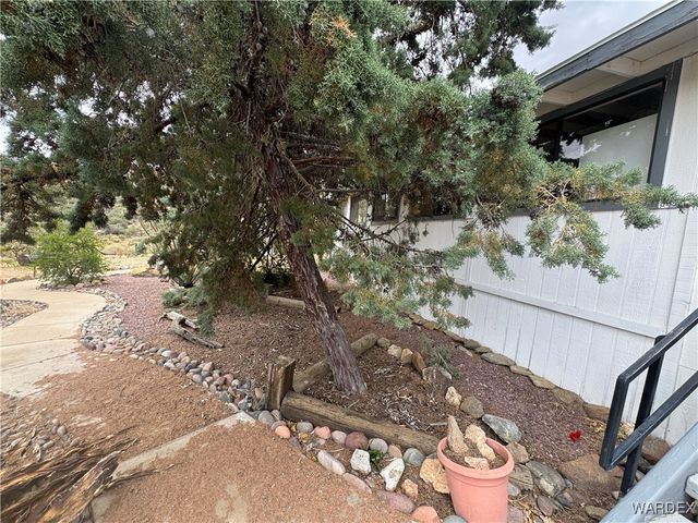 9000 N Vock Canyon Lane, Kingman, AZ 86409