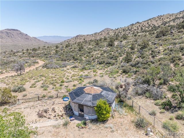 9000 N Vock Canyon Lane, Kingman, AZ 86409