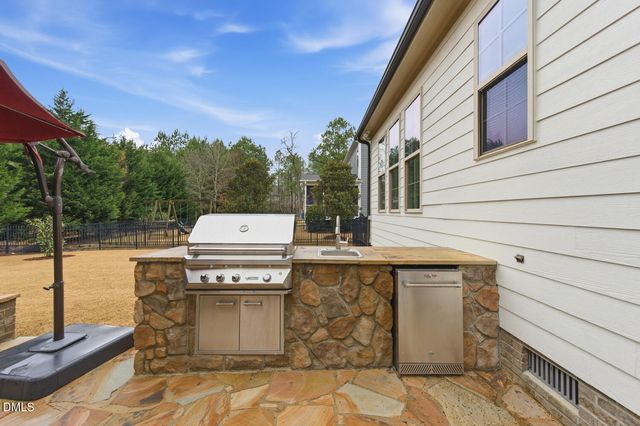 3116 Canopy Woods Drive, Apex, NC 27539