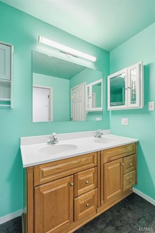 211 High Ridge Valley Court, Foley, MO 63347