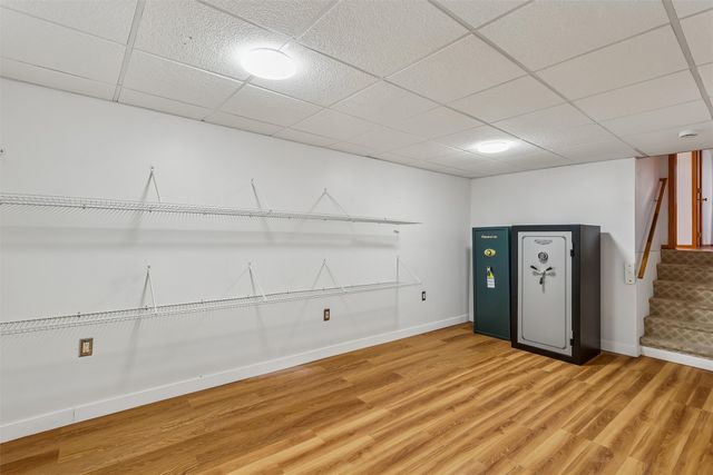 2236 Riverwoods Avenue, Des Moines, IA 50320