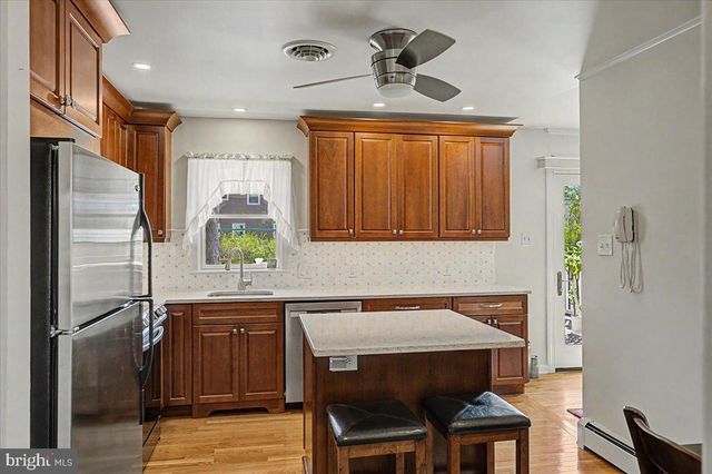 528 E COURT ST, Doylestown, PA 18901