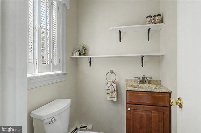 528 E COURT ST, Doylestown, PA 18901