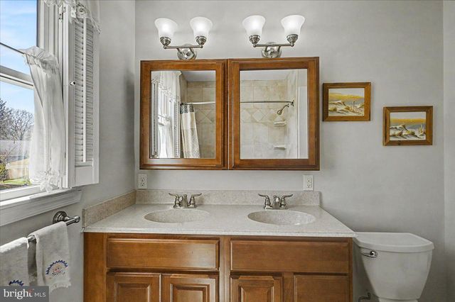 528 E COURT ST, Doylestown, PA 18901