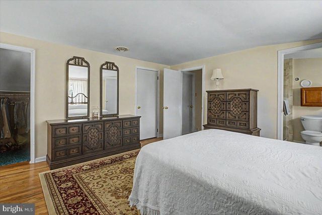 528 E COURT ST, Doylestown, PA 18901