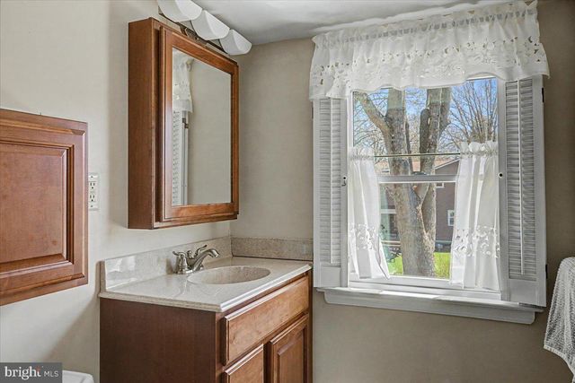 528 E COURT ST, Doylestown, PA 18901
