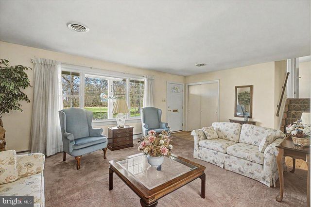 528 E COURT ST, Doylestown, PA 18901