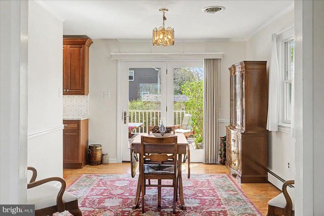 528 E COURT ST, Doylestown, PA 18901