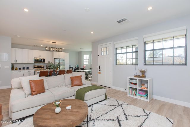2601 N 27TH Street 6, Phoenix, AZ 85008