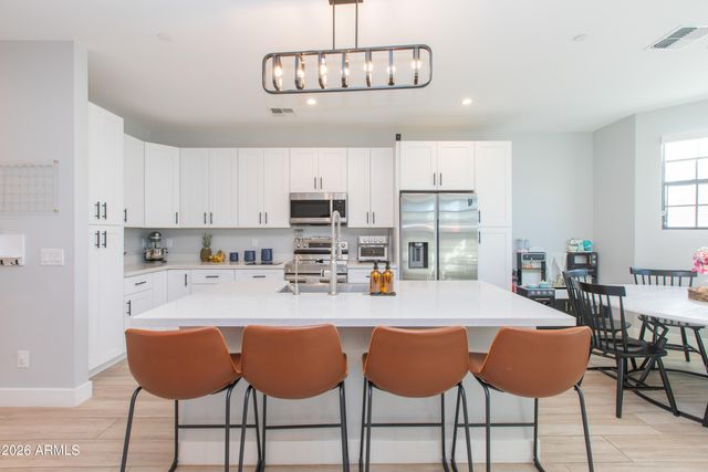 2601 N 27TH Street 6, Phoenix, AZ 85008