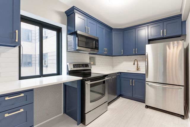 5056 N Marine Drive 4A, Chicago, IL 60640
