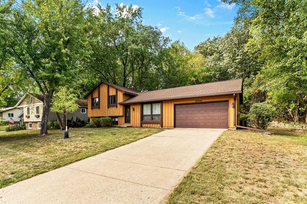 13045 Eveleth Avenue, Apple Valley, MN 55124 — photo 3