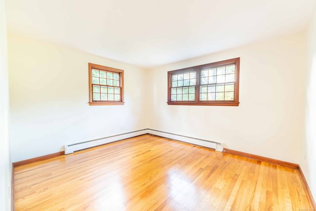 895 Shennecossett Road, Groton, CT 06340