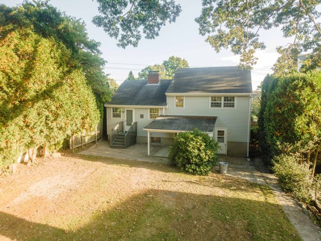 895 Shennecossett Road, Groton, CT 06340