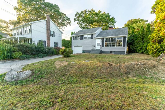 895 Shennecossett Road, Groton, CT 06340