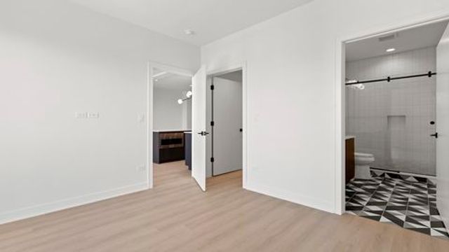 1801 W Grand Avenue 403, Chicago, IL 60622