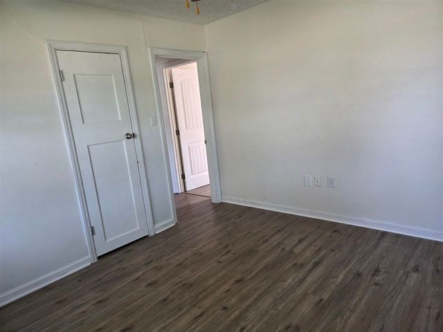 203 NW Morford Dr, Lawton, OK 73507
