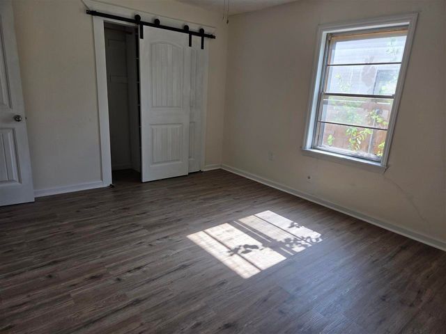 203 NW Morford Dr, Lawton, OK 73507