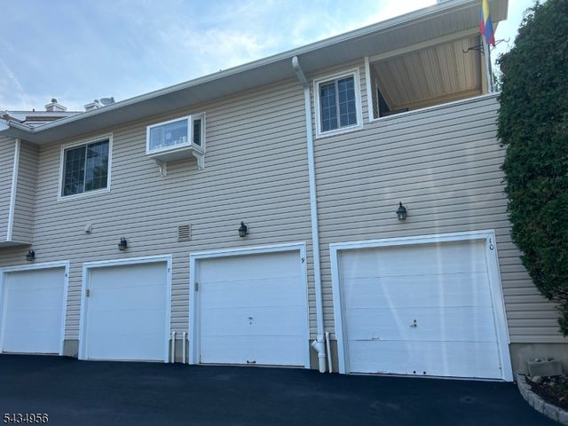 9 Evans Court, Bedminster Twp., NJ 07921