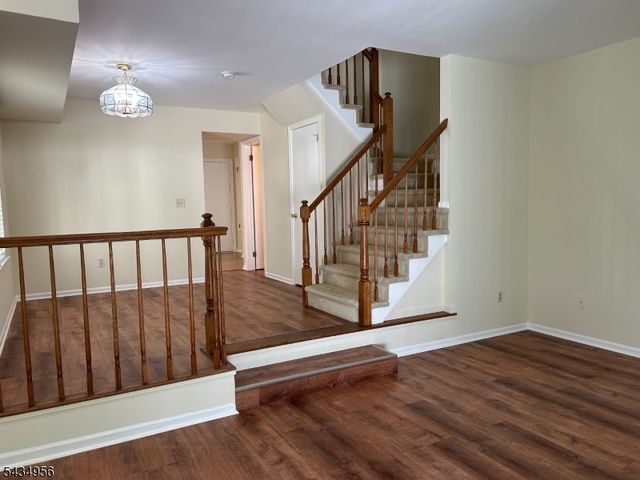 9 Evans Court, Bedminster Twp., NJ 07921