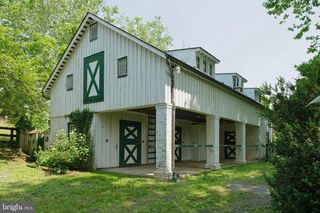 21933 FOXCROFT RD, Middleburg, VA 20117