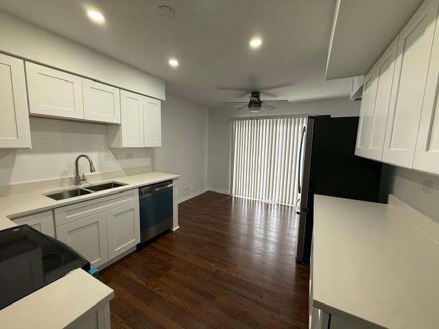 620 ACADEMY Court, Schaumburg, IL 60194
