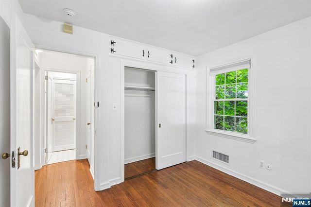 437 Summit Street, Ridgewood, NJ 07450