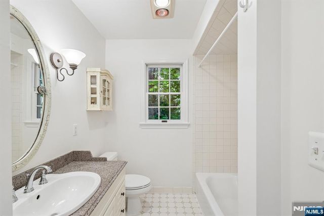 437 Summit Street, Ridgewood, NJ 07450