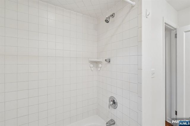 437 Summit Street, Ridgewood, NJ 07450