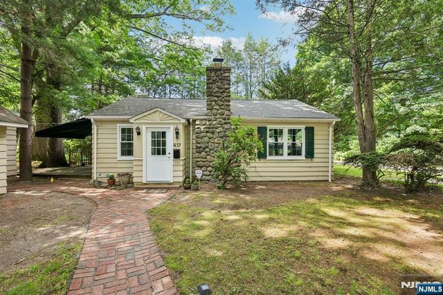 437 Summit Street, Ridgewood, NJ 07450