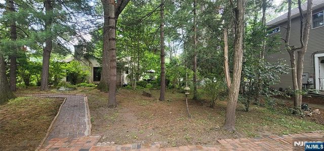 437 Summit Street, Ridgewood, NJ 07450