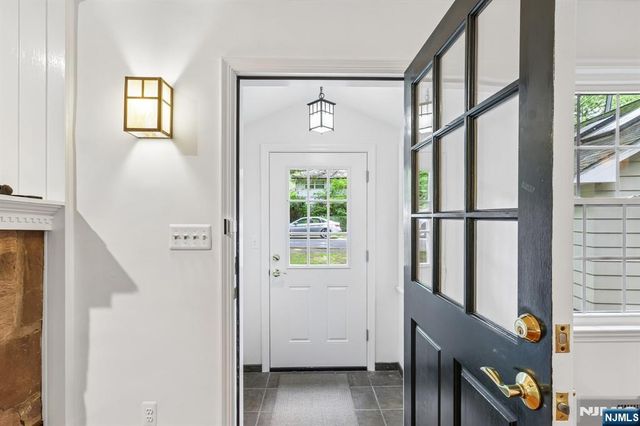 437 Summit Street, Ridgewood, NJ 07450