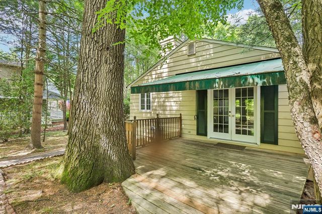 437 Summit Street, Ridgewood, NJ 07450