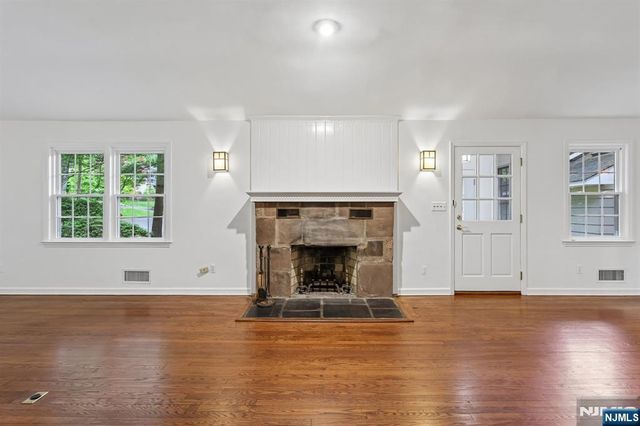 437 Summit Street, Ridgewood, NJ 07450