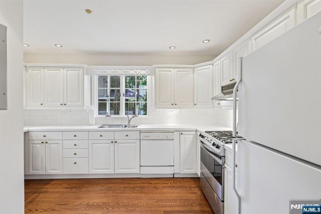 437 Summit Street, Ridgewood, NJ 07450
