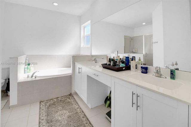 1382 SE 26th Rd, Homestead, FL 33035