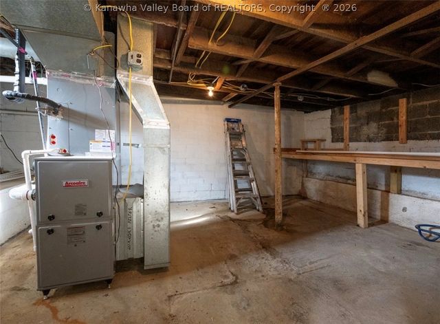 822 Kanawha Terrace, St Albans, WV 25177