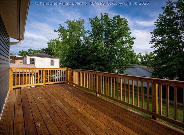 822 Kanawha Terrace, St Albans, WV 25177