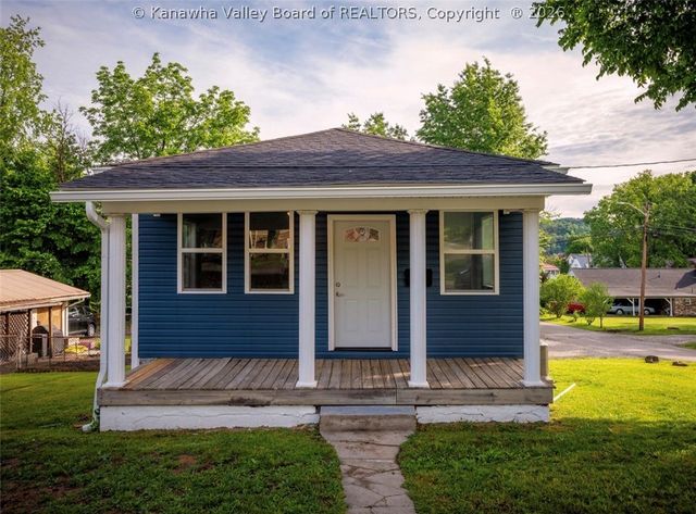 822 Kanawha Terrace, St Albans, WV 25177