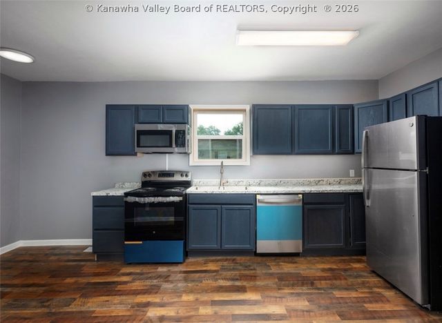 822 Kanawha Terrace, St Albans, WV 25177