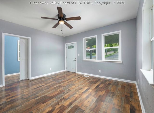 822 Kanawha Terrace, St Albans, WV 25177