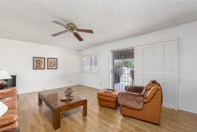 4470 Cranbrook Way, Las Vegas, NV 89103