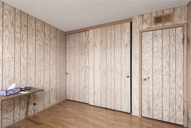 4470 Cranbrook Way, Las Vegas, NV 89103