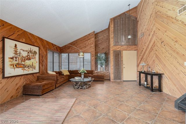 4470 Cranbrook Way, Las Vegas, NV 89103