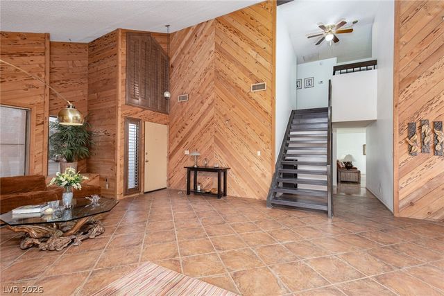 4470 Cranbrook Way, Las Vegas, NV 89103