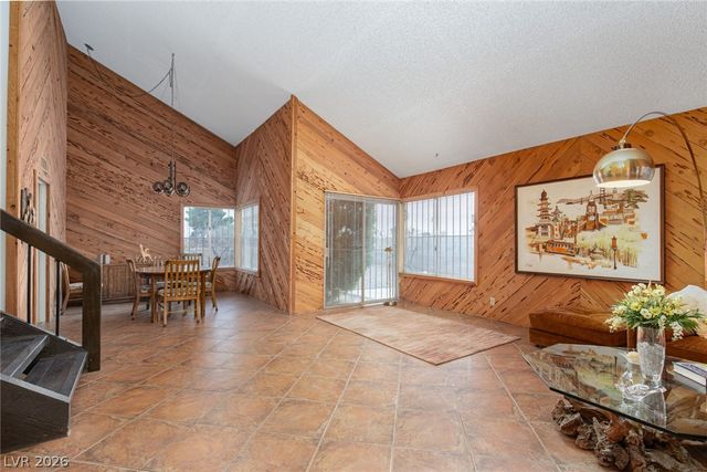 4470 Cranbrook Way, Las Vegas, NV 89103