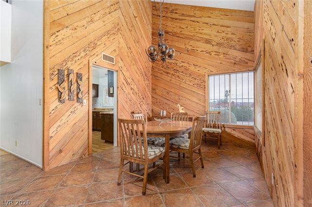 4470 Cranbrook Way, Las Vegas, NV 89103